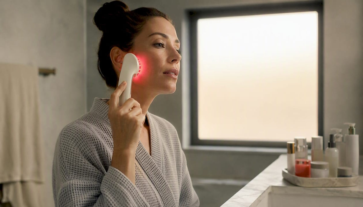 Rosacea Red Light: Is LED Therapy Right for You? - SONEDA